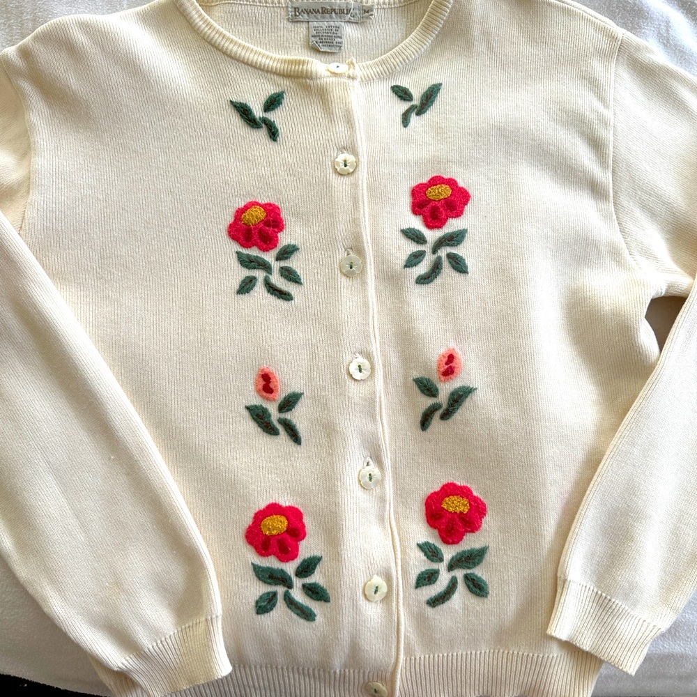 Vintage Banana Republic Hand-Embroidered Cardigan Sweater/Mother of Pearl Button
